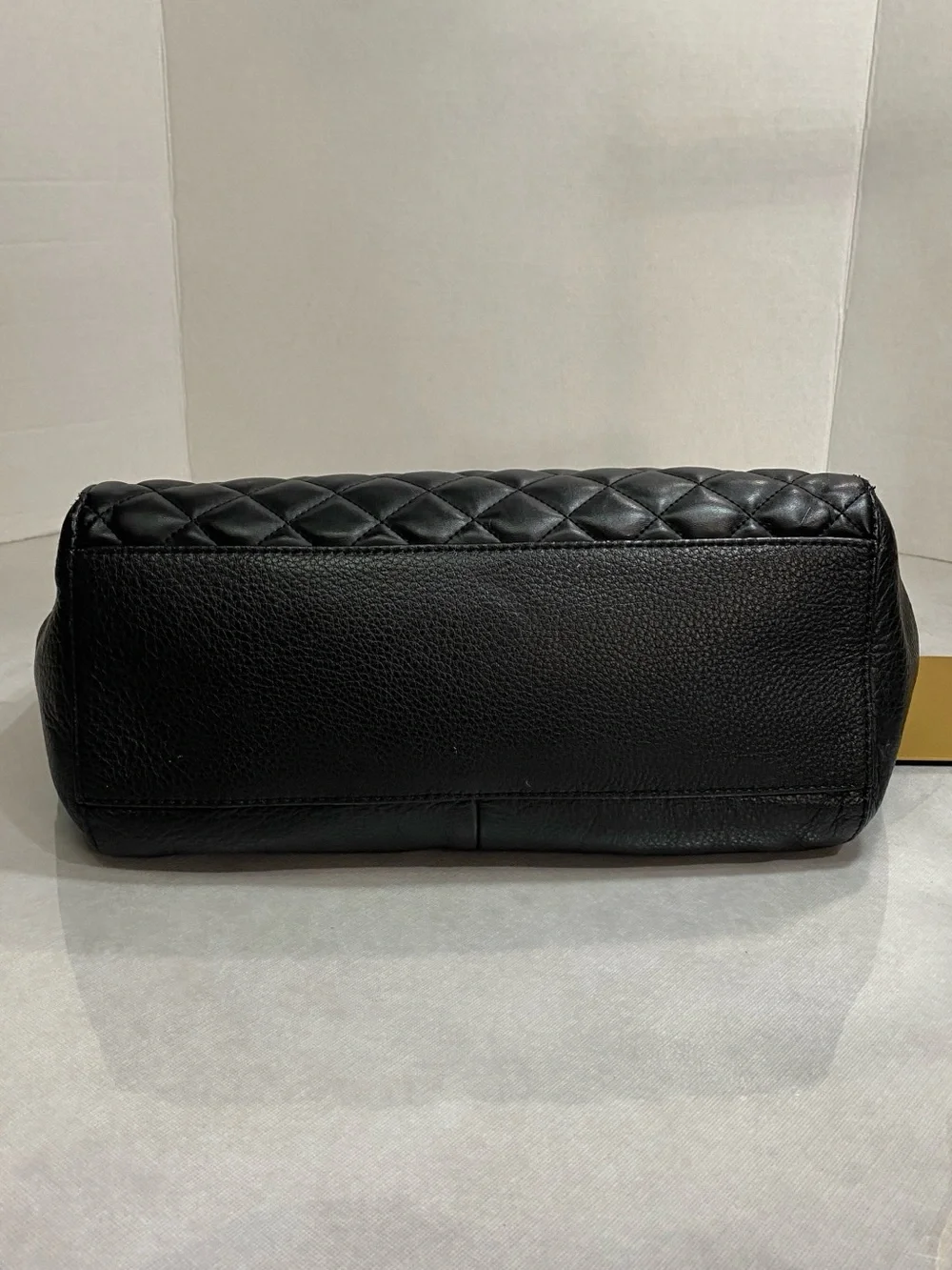 Vince Camuto Quilted Pebbled Leather Tote Black Gold Zip Shopper